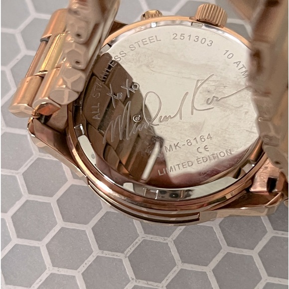 MK Watch - Picture 5 of 5